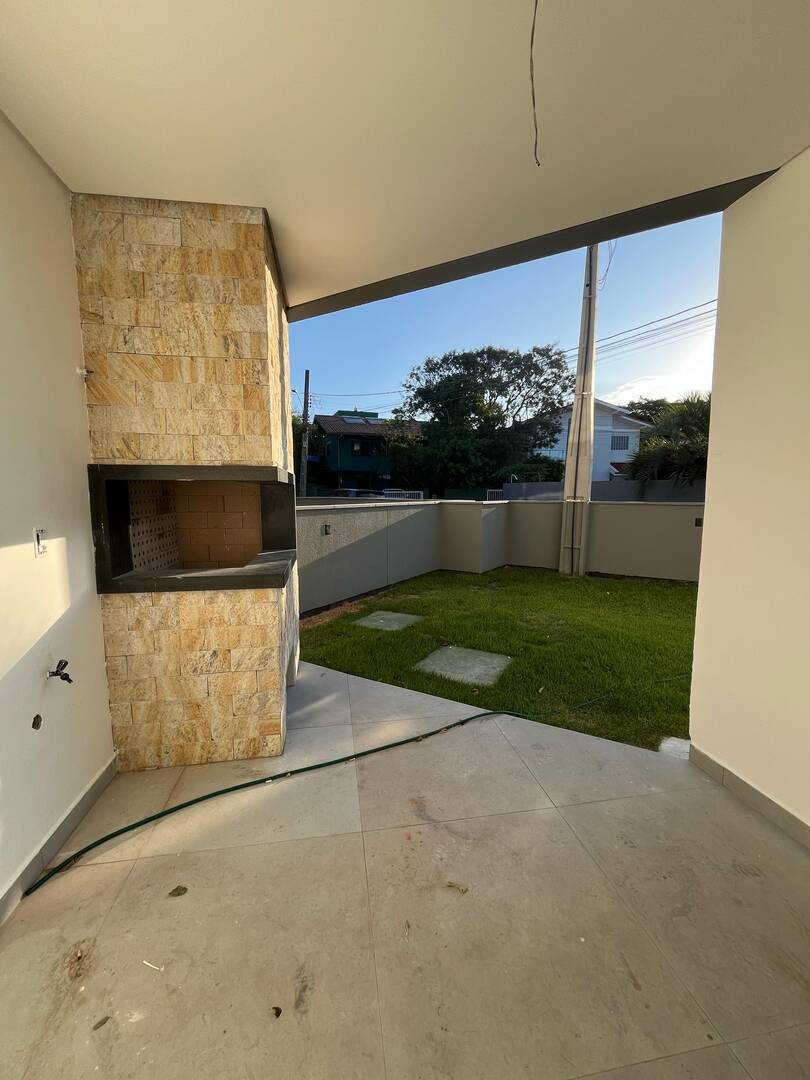 Casa à venda com 2 quartos, 110m² - Foto 6