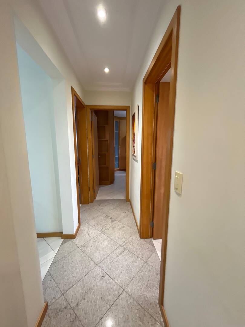 Apartamento para alugar com 4 quartos, 138m² - Foto 19
