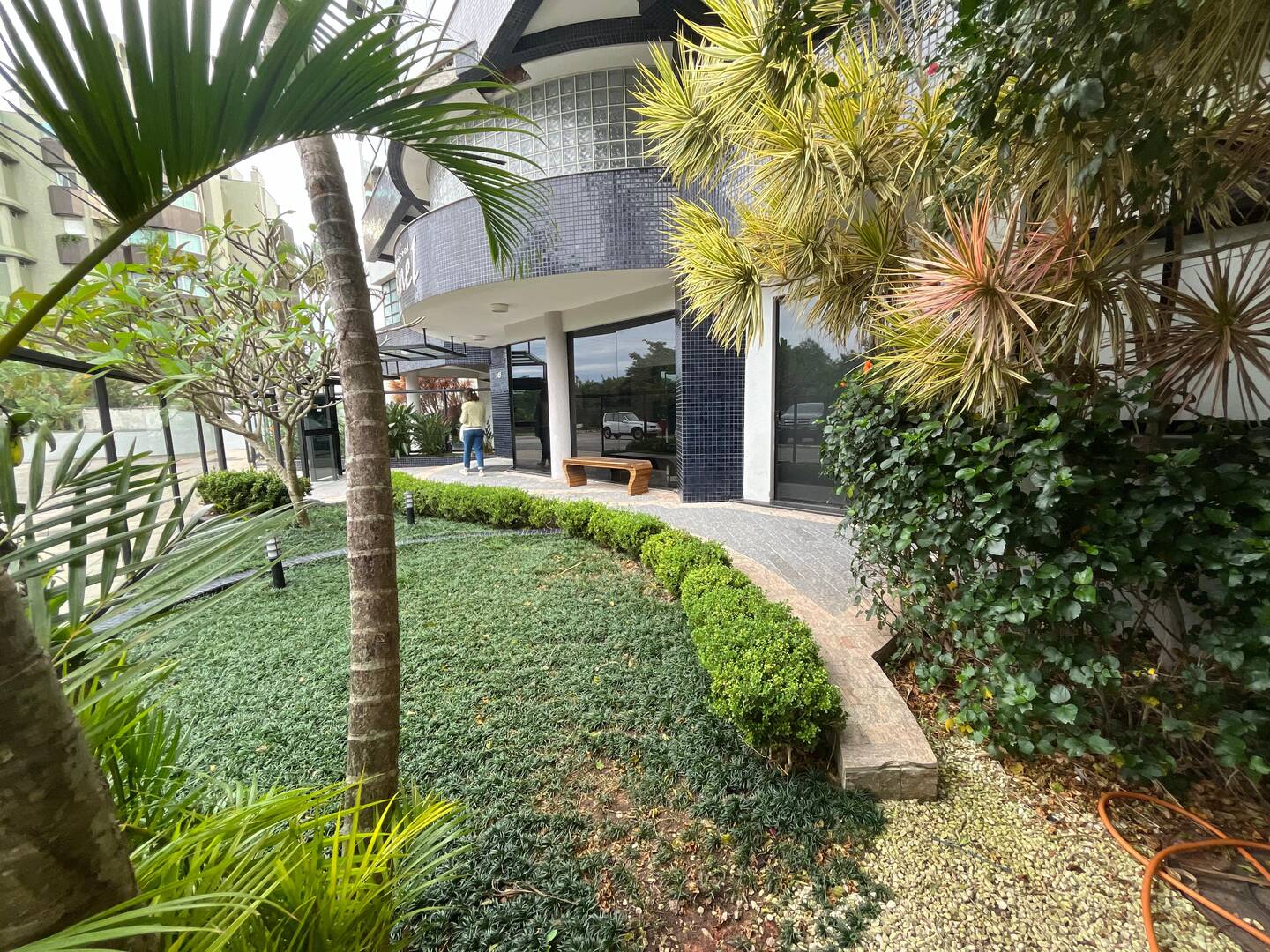 Apartamento para alugar com 4 quartos, 138m² - Foto 41