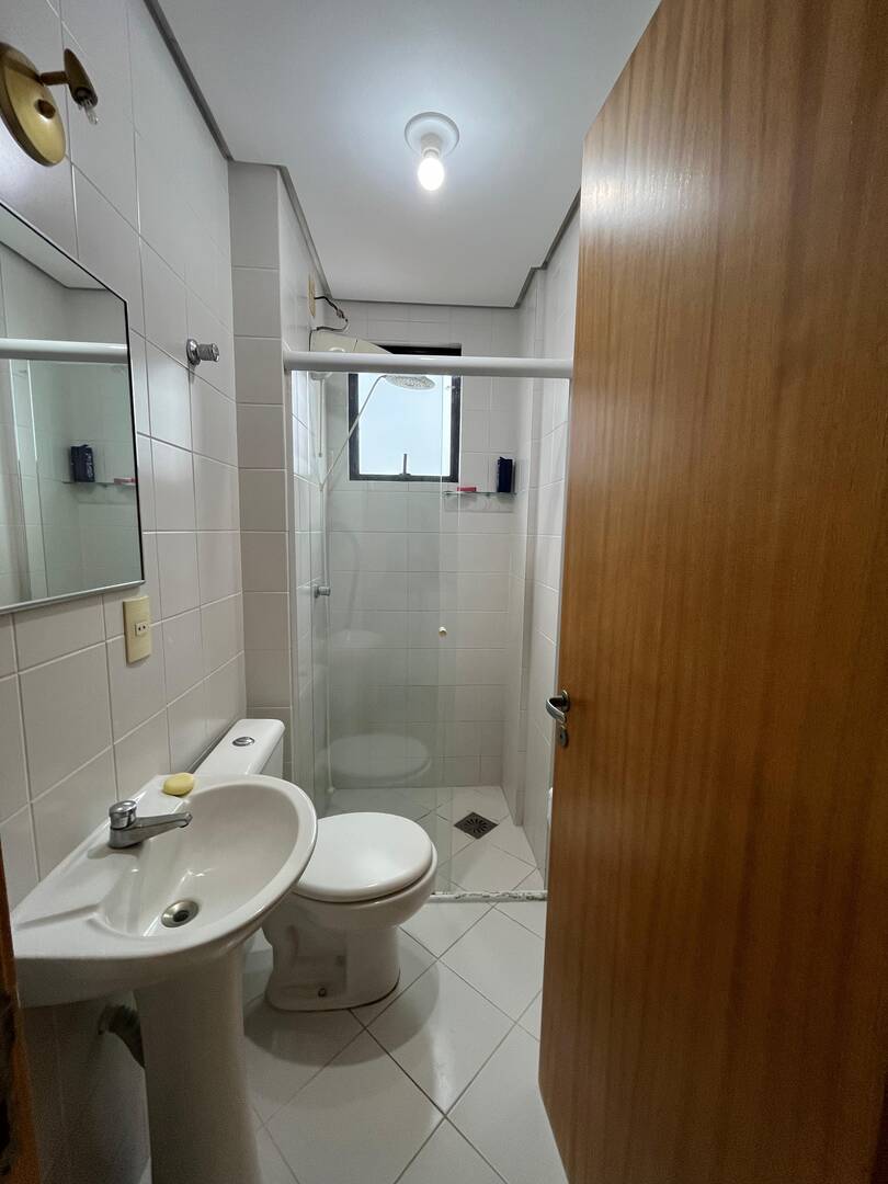 Apartamento para alugar com 4 quartos, 138m² - Foto 17