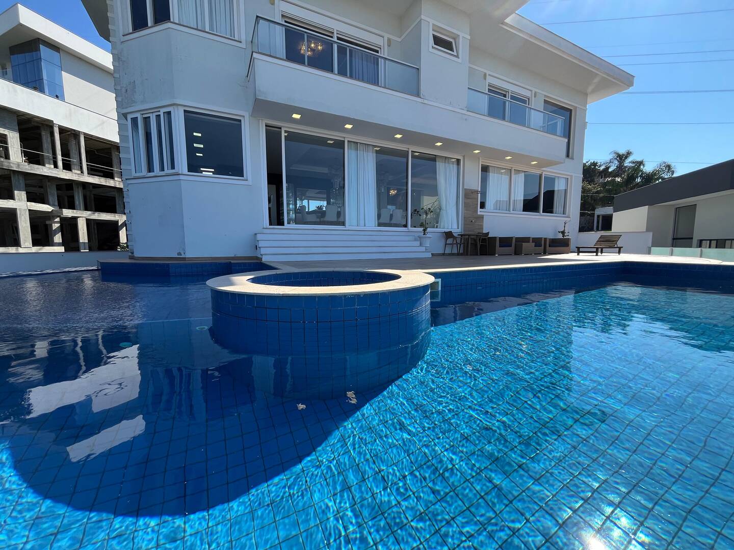 Casa à venda com 4 quartos, 450m² - Foto 48