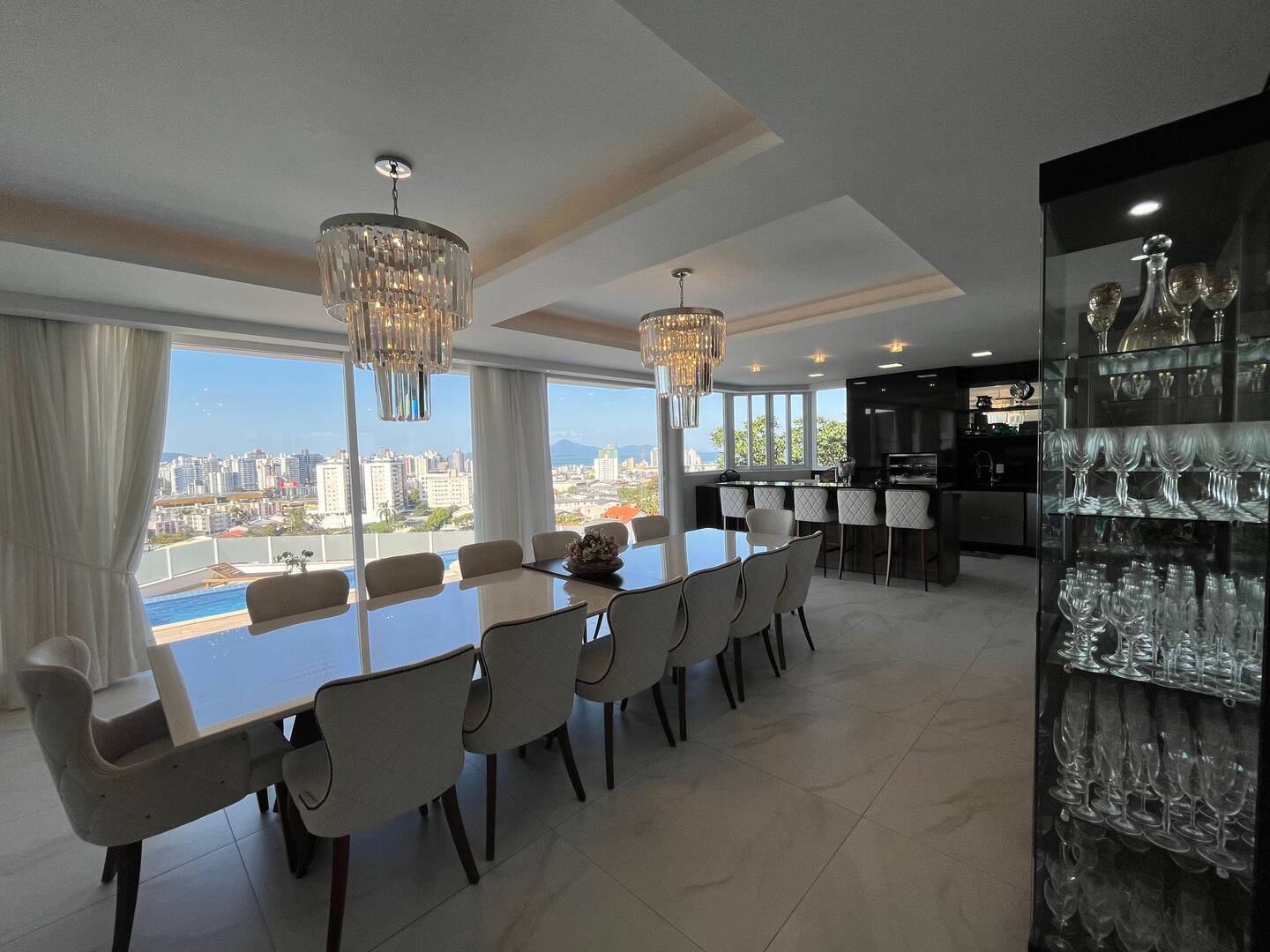 Casa à venda com 4 quartos, 450m² - Foto 5