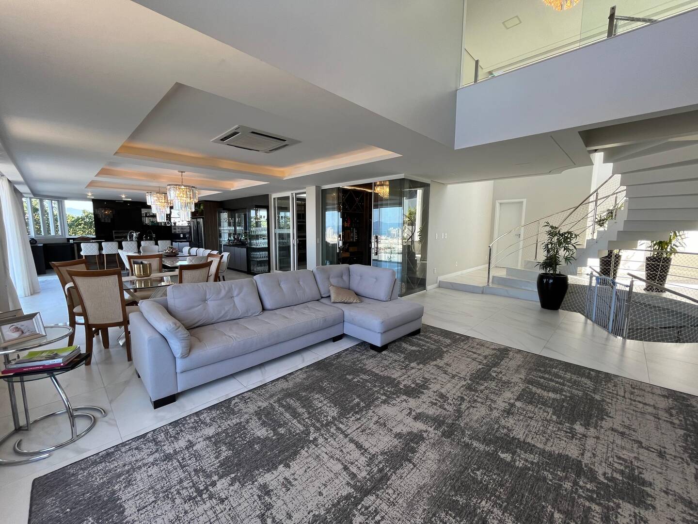 Casa à venda com 4 quartos, 450m² - Foto 14