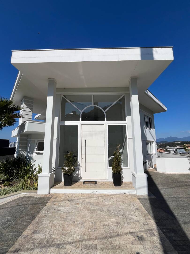 Casa à venda com 4 quartos, 450m² - Foto 17