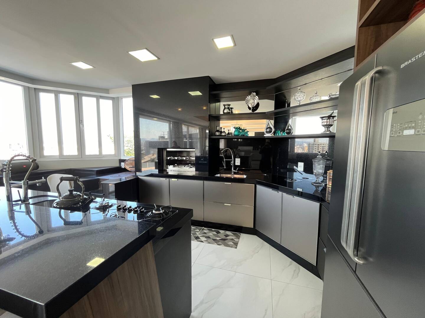 Casa à venda com 4 quartos, 450m² - Foto 18