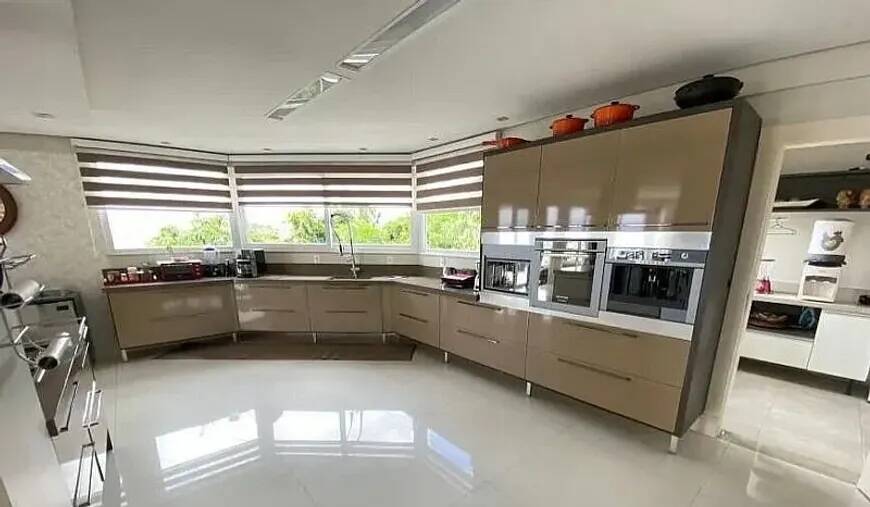 Casa à venda com 4 quartos, 1000m² - Foto 19
