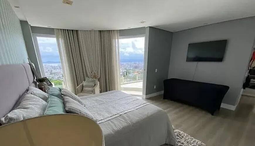 Casa à venda com 4 quartos, 1000m² - Foto 22