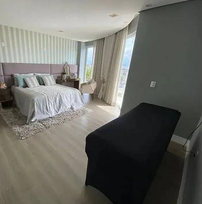 Casa à venda com 4 quartos, 1000m² - Foto 23