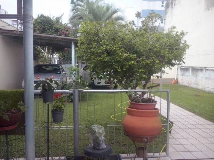 Casa 4 Dorm. c/ Edícula nos Fundos - 04 Vgs - Bal. Estreito