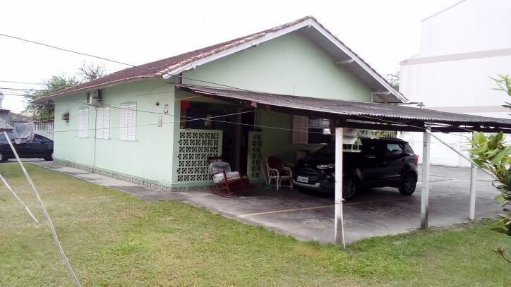 Vendo casa próximo ao Kobrasol com viabilidade para prédio