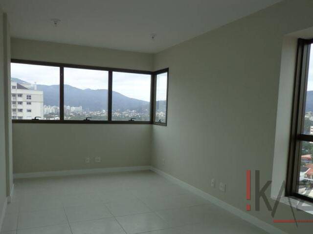 Sala para Venda em Florianópolis - 4