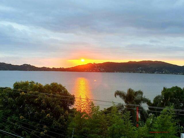 #4410 - Casa para Venda em Florianópolis - SC