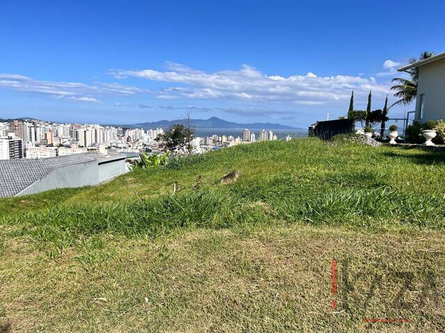 #4481 - Terreno para Venda em São José - SC