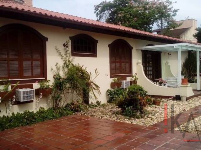 Casa para Venda em Florianópolis - 1