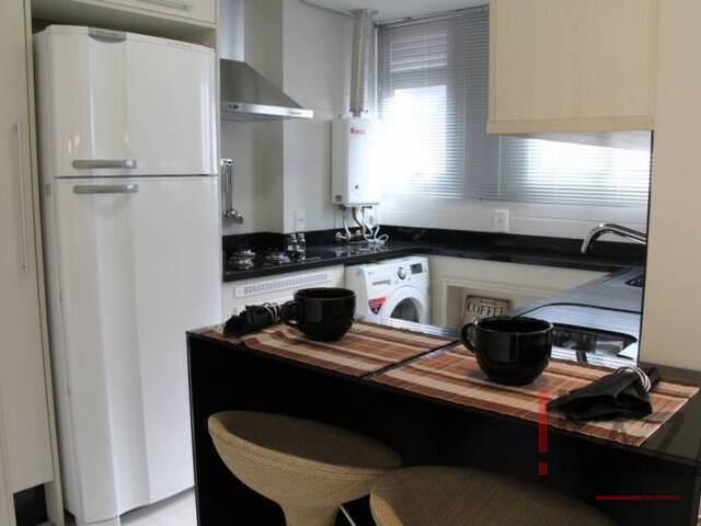 Apartamento para Venda em Florianópolis - 3