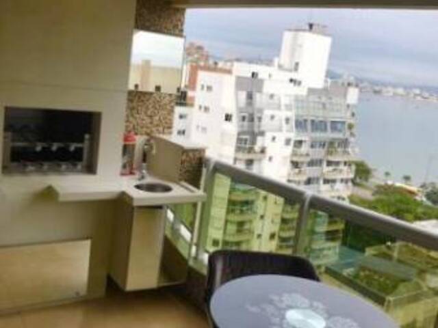 Apartamento para Venda em Florianópolis - 2