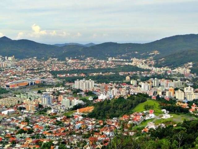 Imóveis à venda em Trindade Florianópolis SC Imóvel em Florianópolis